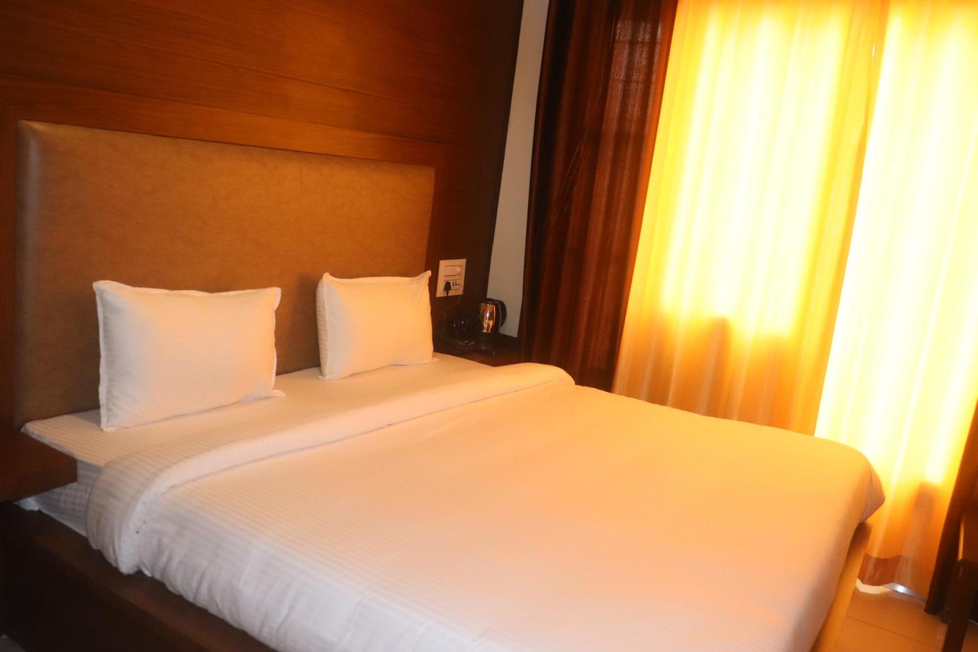 Hotel Park Street Pathānkot Zewnętrze zdjęcie